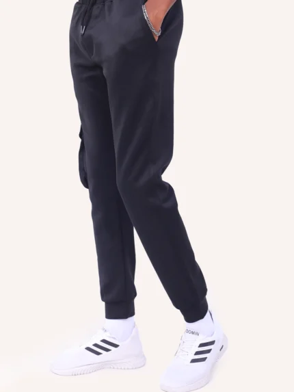 بنطال كارغو من الدنيم الأسود